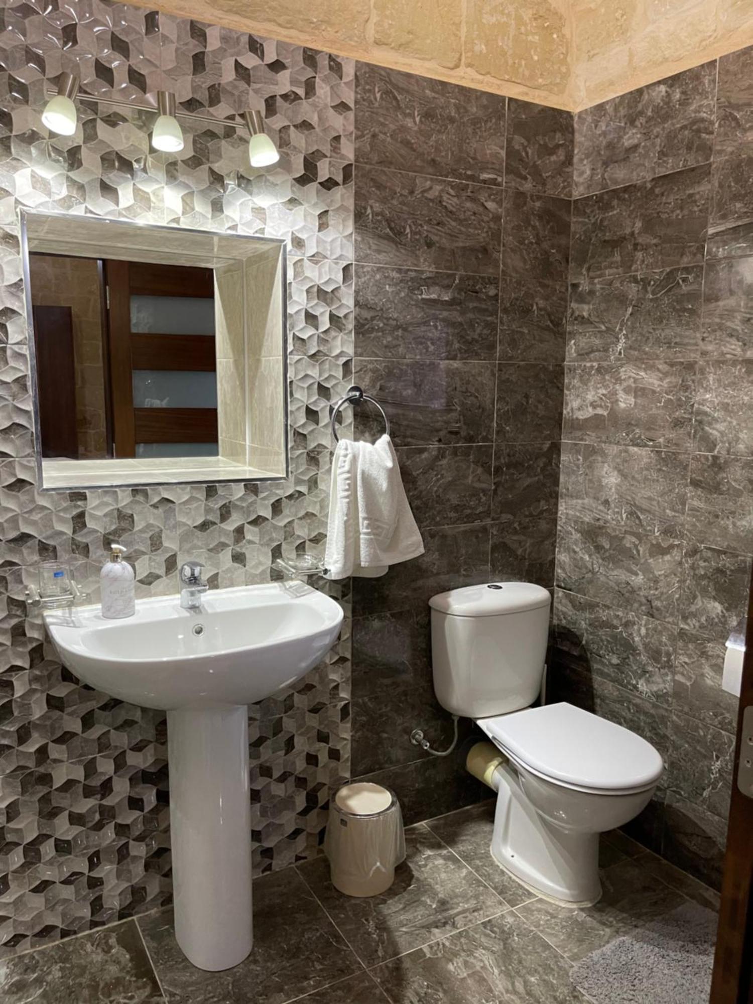 Вилла Daner Ta' Pantu House Kercem Экстерьер фото