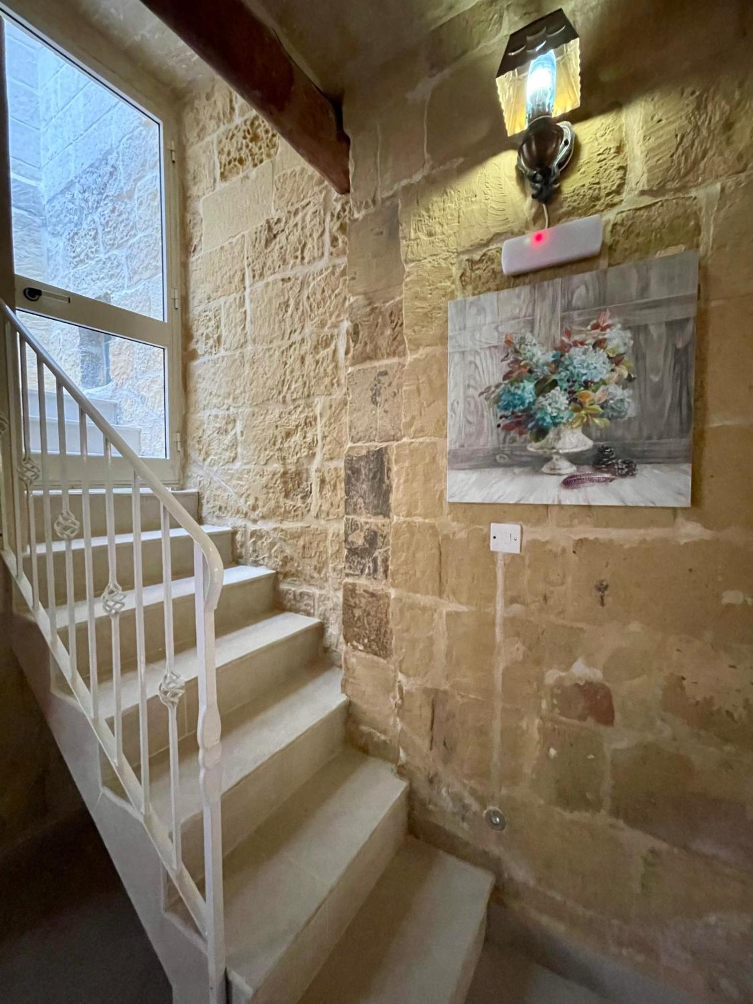 Вилла Daner Ta' Pantu House Kercem Экстерьер фото